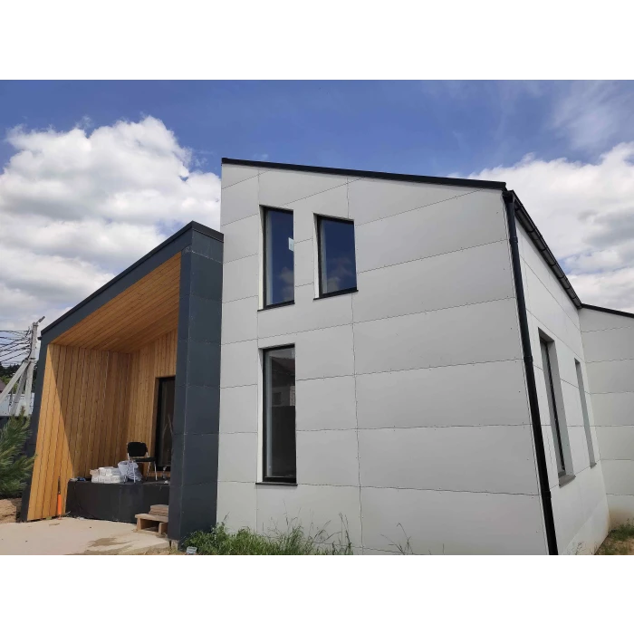 Фиброцементный сайдинг БЕТЭКО Вудрок RAL 9011 графитно-чёрный 8х190х3000